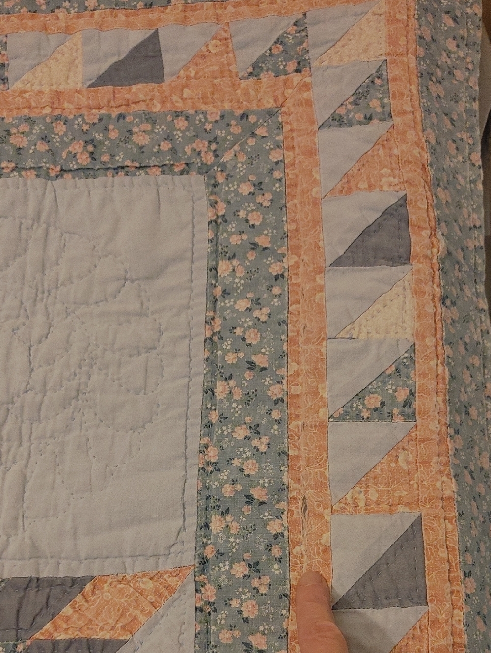 Antique Square Lonestar Small Hand Quilted Quilt in Blue and Pink - Picture 8 of 17